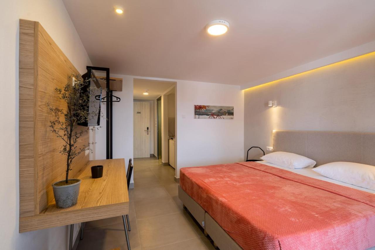 Bemyguest Comfort Zefyros Neoi Poroi Exterior photo